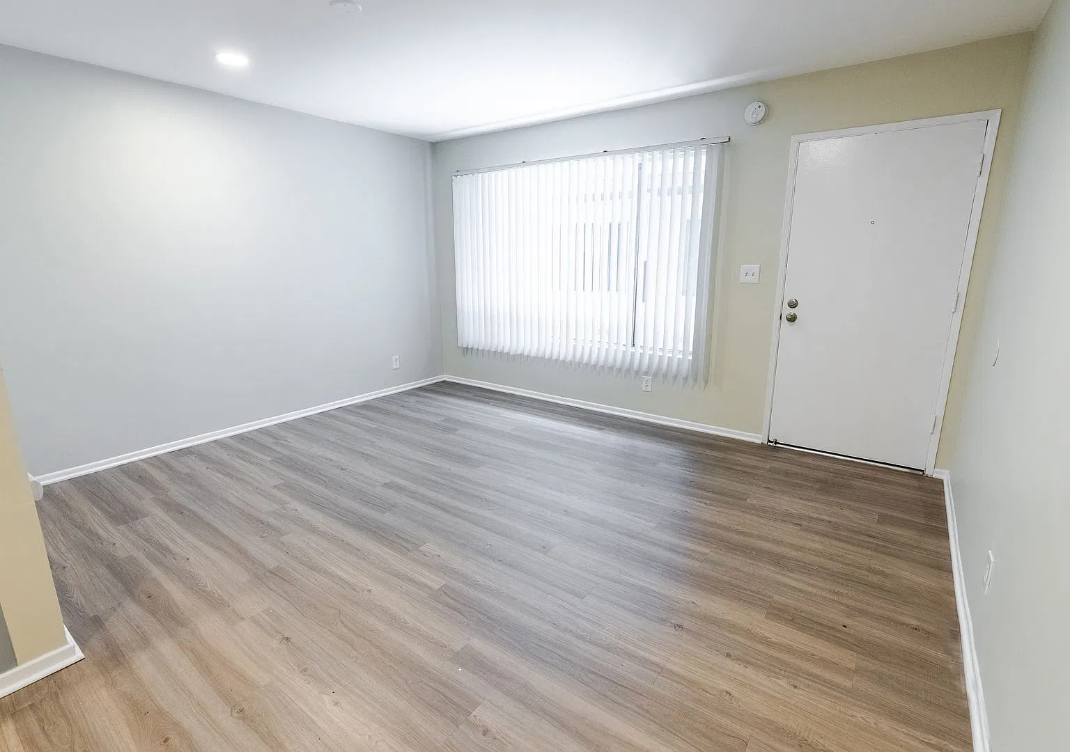 3601 Jasmine Ave. — Photo 4