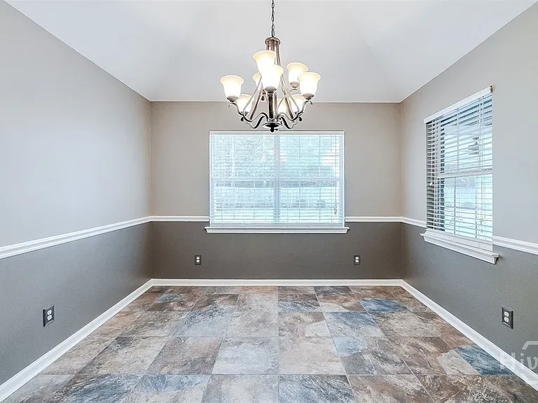119 Mill Ct — Photo 16