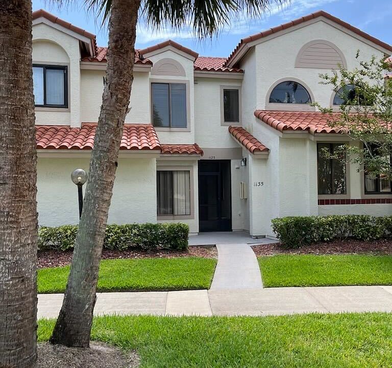 1st image of 1135 Country Club Dr #925