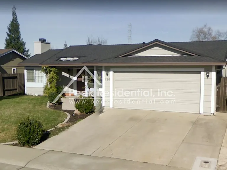 686 Lilly Cross Dr — Photo 2