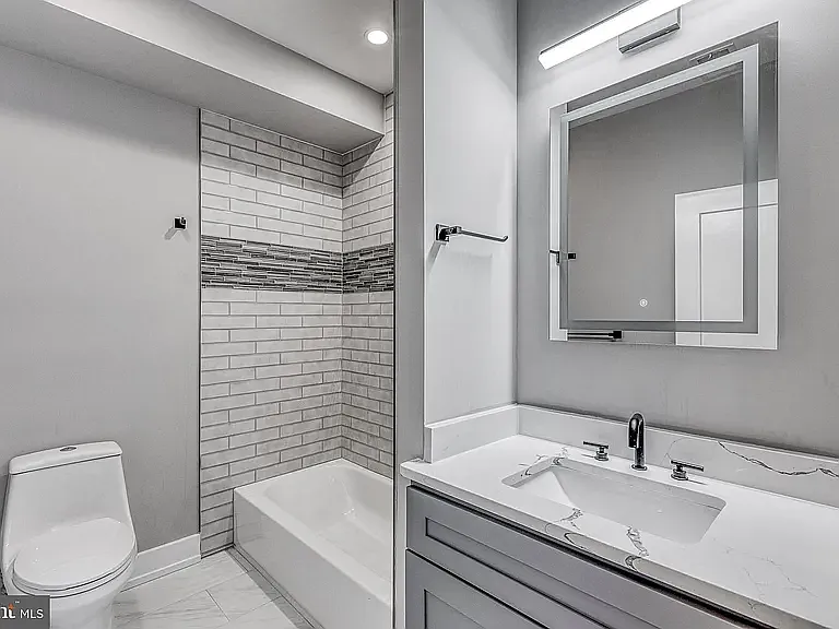 2103 N Philip St — Photo 36
