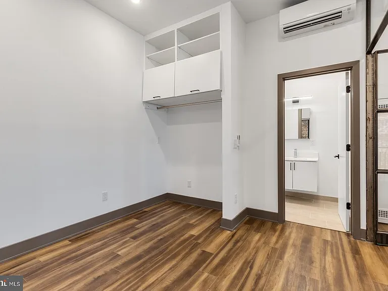 1935 E Hazzard St #304 — Photo 10