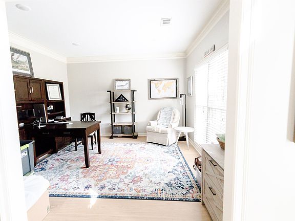 5th image of 2385 Linkenholt Dr