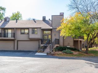 11479 Carriage Ct, Eden Prairie, MN 55344
