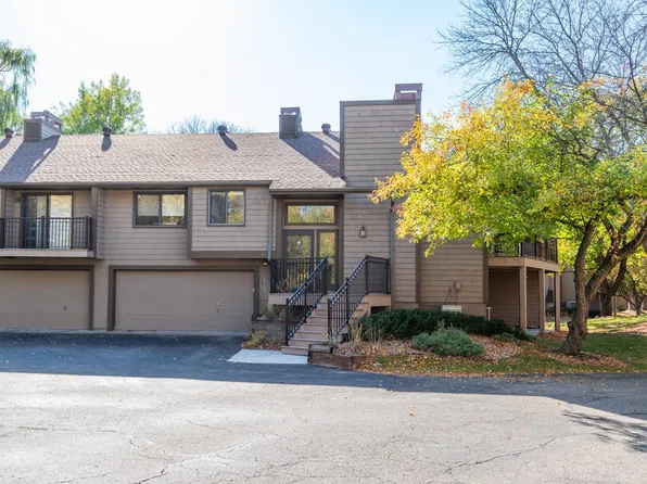 11479 Carriage Ct, Eden Prairie, MN 55344