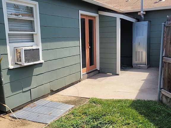3rd image of 108 E Ada Ave