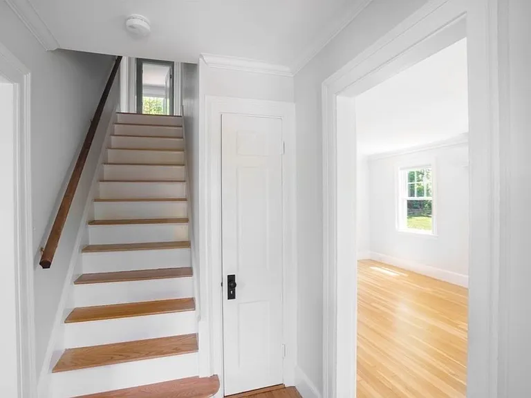 198 Cedar St — Photo 17