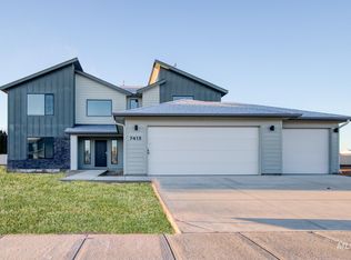 7413 E Dripping Springs Dr, Nampa, ID 83687