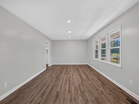 5th image of 98 Prospect Rd