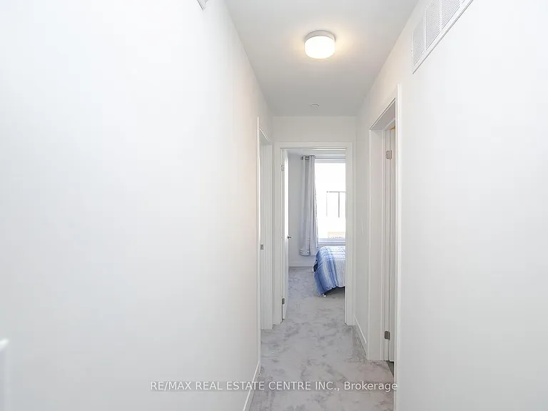 3556 Colonial Dr #4 — Photo 19