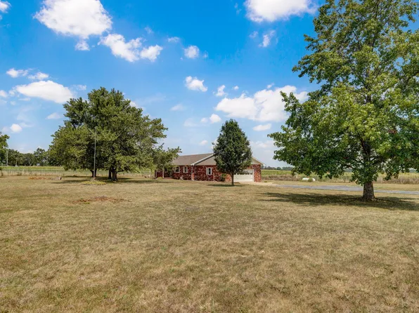 19038 Farm Road 2020, Aurora, MO 65605