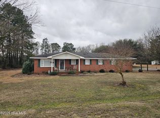 178 Westbrook Rd, Clinton, NC 28328