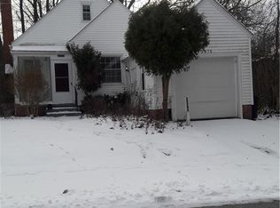 2075 Revere Rd, Cleveland Heights, OH 44118