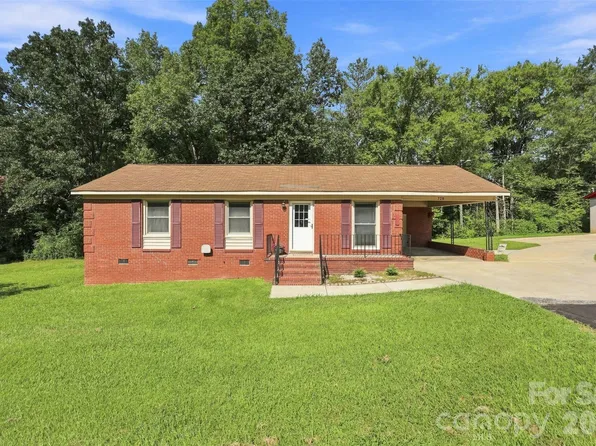 728 Center Rd, Chester, SC 29706