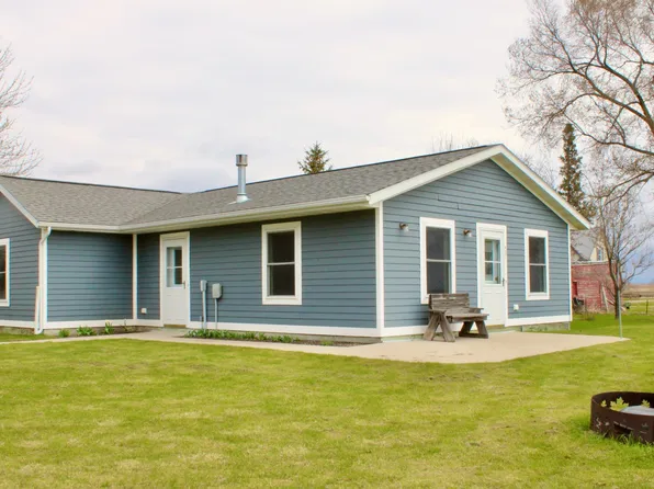 401 Joe Horachek St E, Goodridge, MN 56725