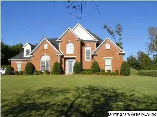 608 Overlook Rd, Fultondale, AL 35068