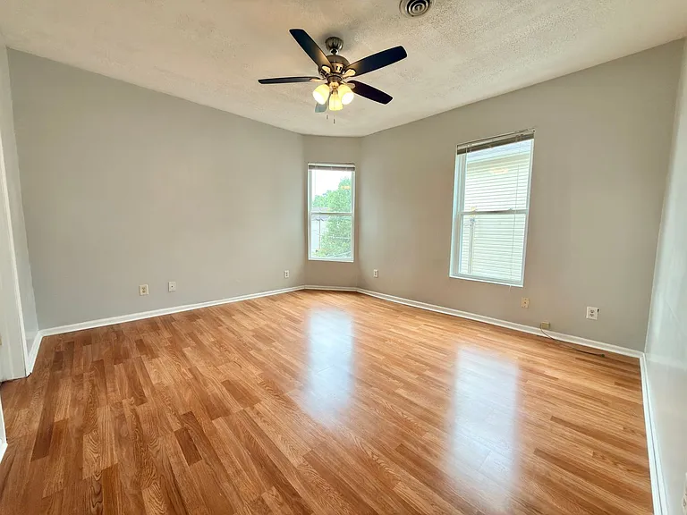 3254 Berwyn Pl — Photo 12