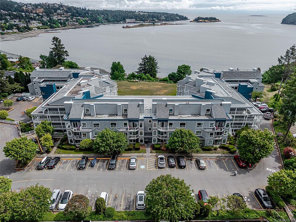 1st image of 2560 Departure Bay Rd #601