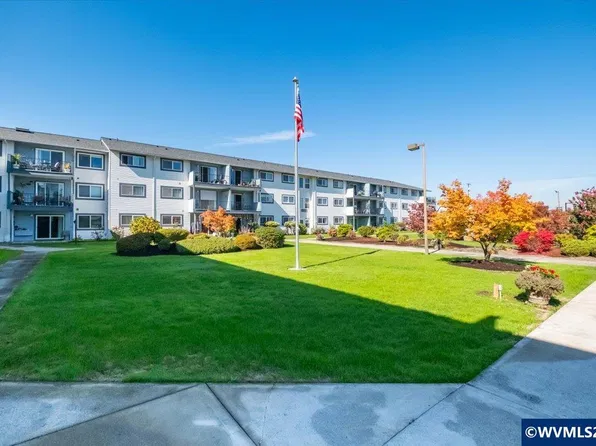 950 Evergreen Rd APT 311, Woodburn, OR 97071