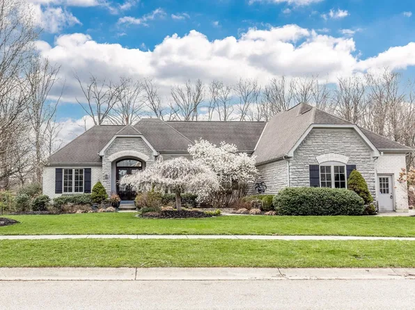 1613 Hawk Ridge Dr, Maineville, OH 45039