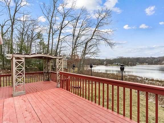 Looking east for where the sun rises