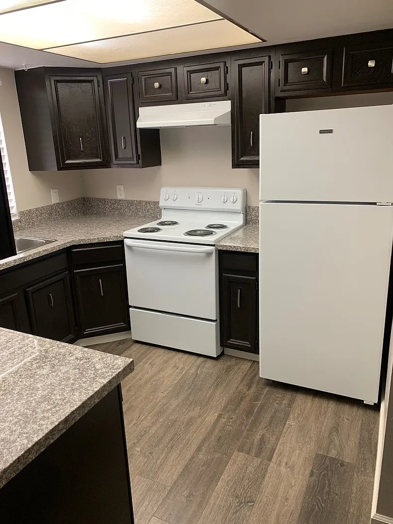 Arcadia Townhomes — Photo 1
