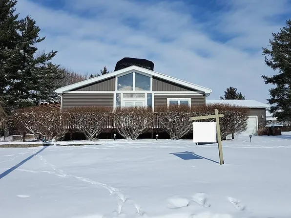 6302 Larocque Cir, Lansing, MI 48917
