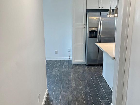 2nd image of 3843 1/2 Revere Ave #1/2