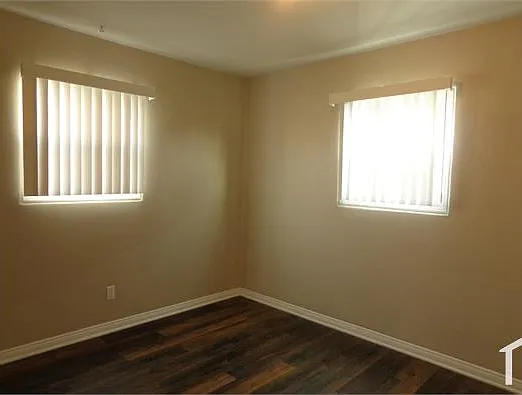 408 Palm Ave — Photo 13