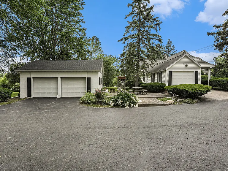6875 Kalamazoo Ave SE — Photo 9