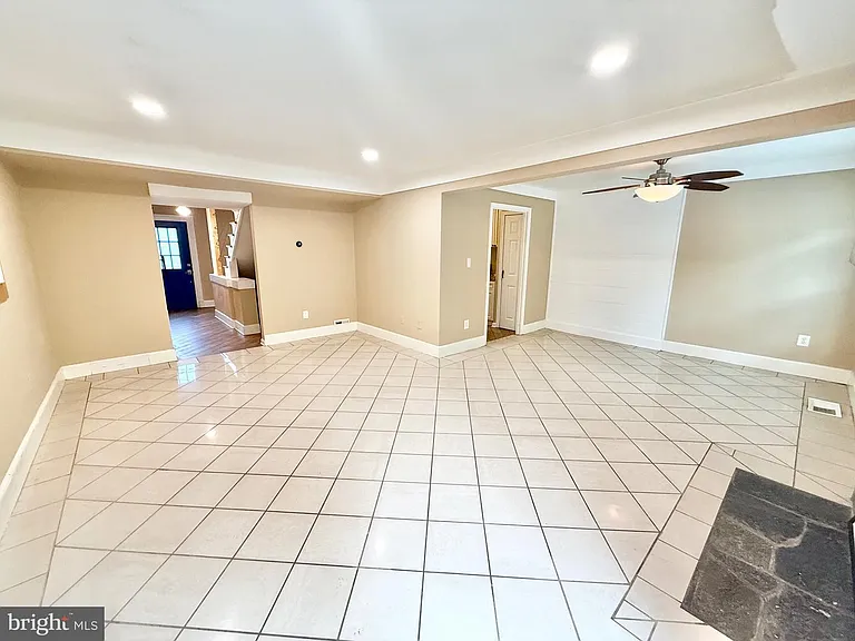 5439 Richenbacher Ave — Photo 3