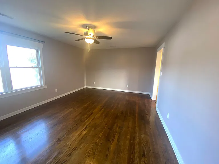 630 Race St — Photo 13