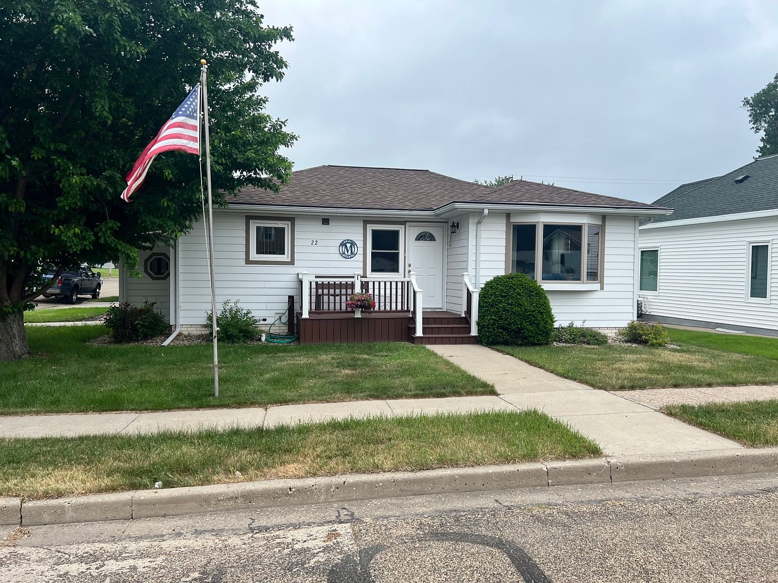 22 S 4th St, Wishek, ND 58495 MLS 11185278 Zillow