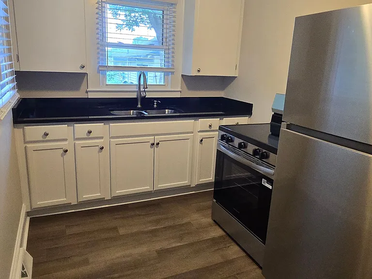 805 Oakshade Ave #805 — Photo 13