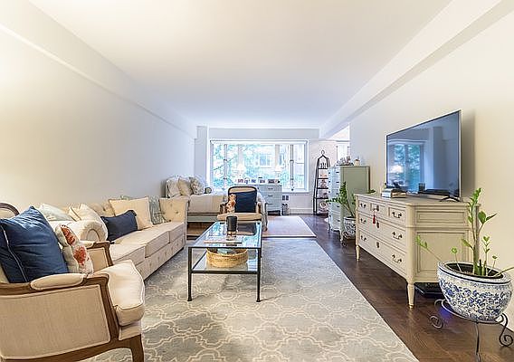 1st image of 35 E 35th St APT 10M