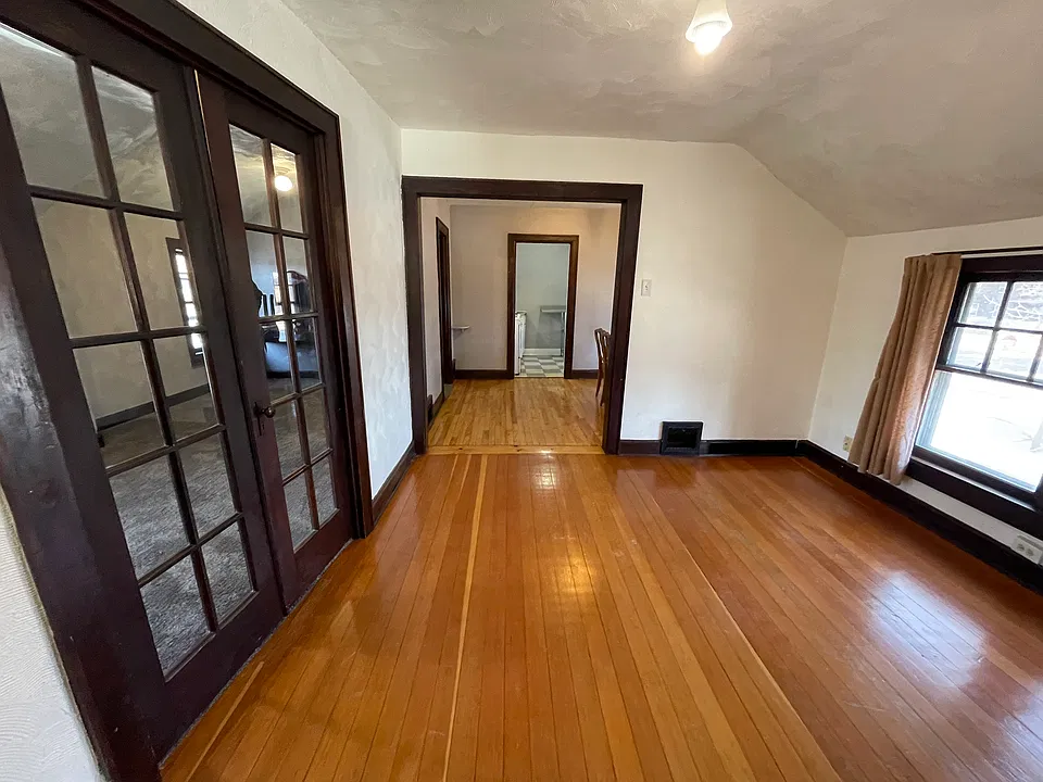 734 E Walnut St #106-S