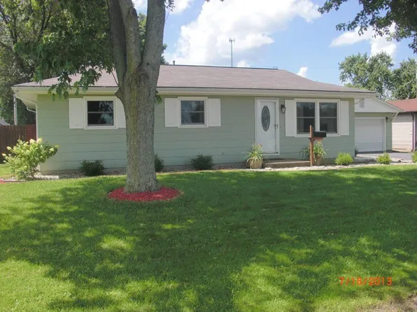 316 Walnut Ave, Charleston, IL 61920