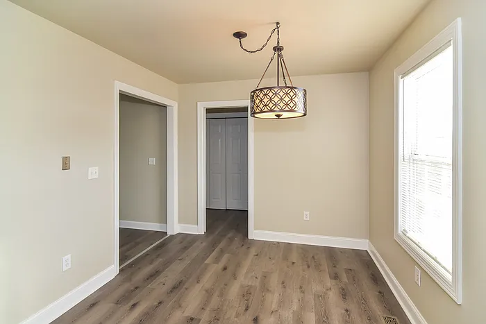 232 Tanner Point Dr — Photo 5