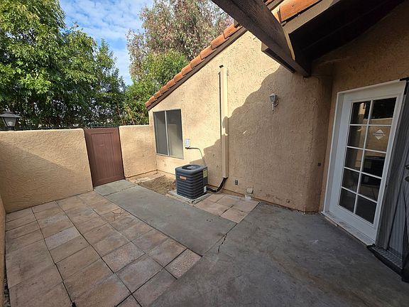 2nd image of 1800 E Arizona St