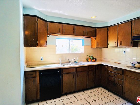 2nd image of 2754 Glenview Ave
