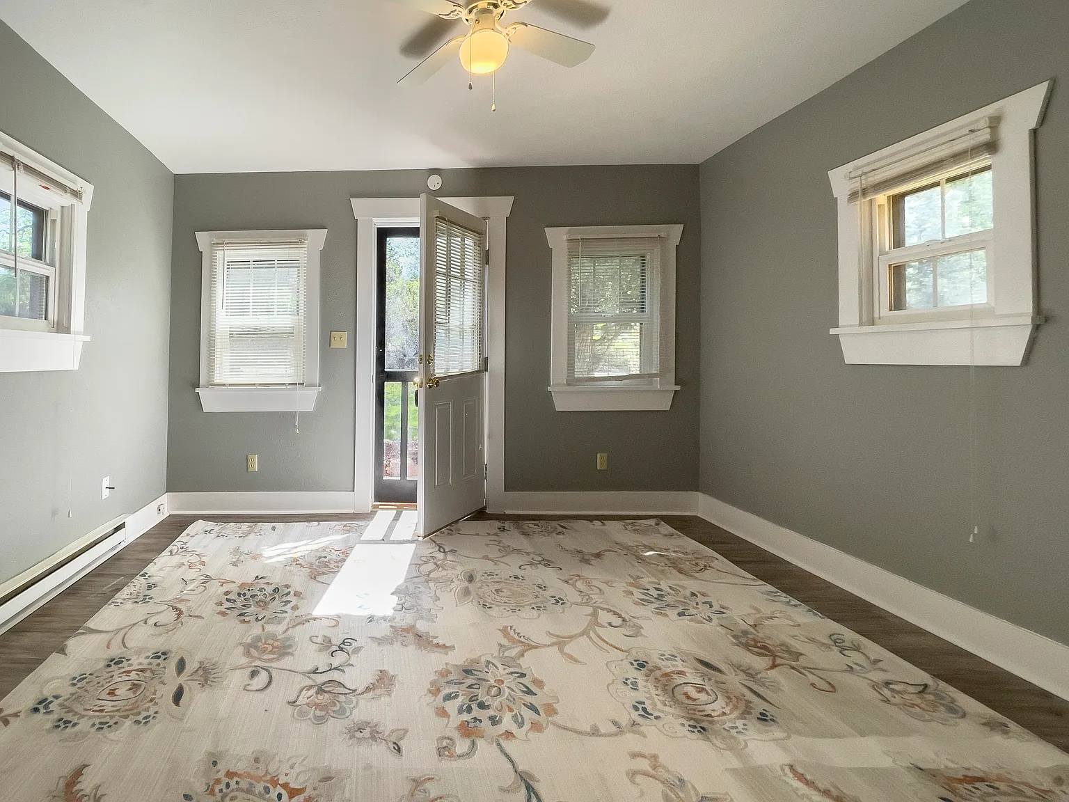 102 Holly St — Photo 3