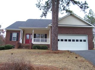 9 Curtis Ln, Pinehurst, NC 28374