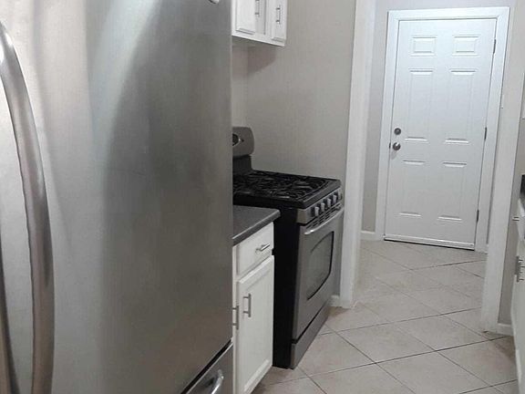 3rd image of 2549 W San Miguel Ave