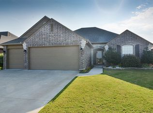 2455 S Redbud Pl, Broken Arrow, OK 74012