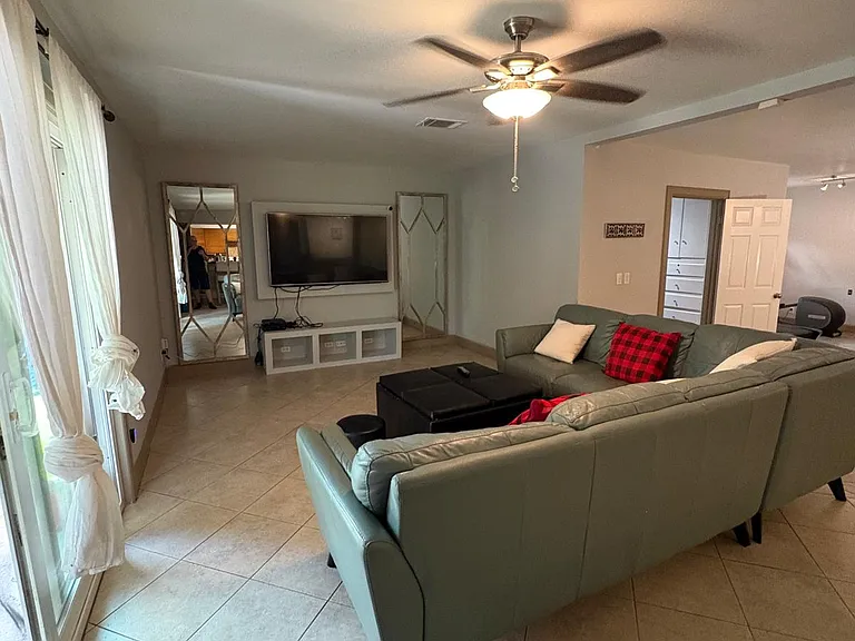 5539 Grape St — Photo 19