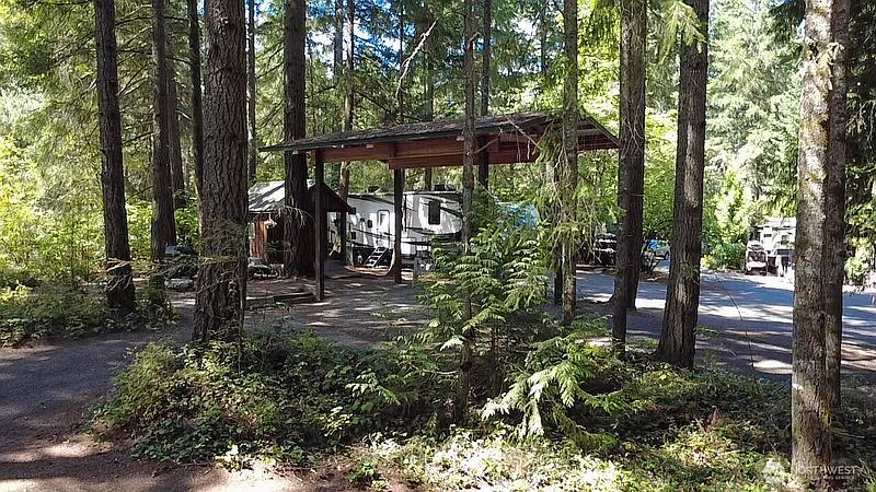 2nd image of 1546 Reservation Road SE #22
