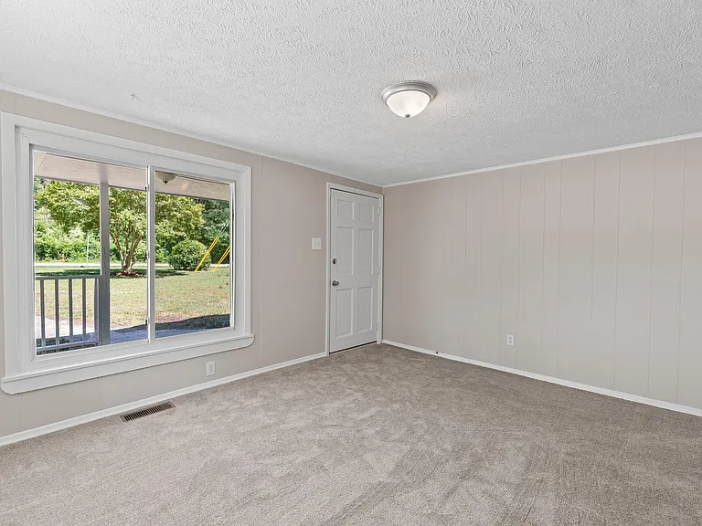 5128 Sunset Lake Rd — Photo 6