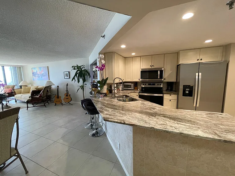 9650 S Ocean Dr #809 — Photo 27