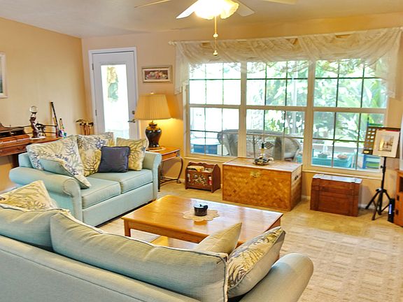 Large Family Room 16 X 20