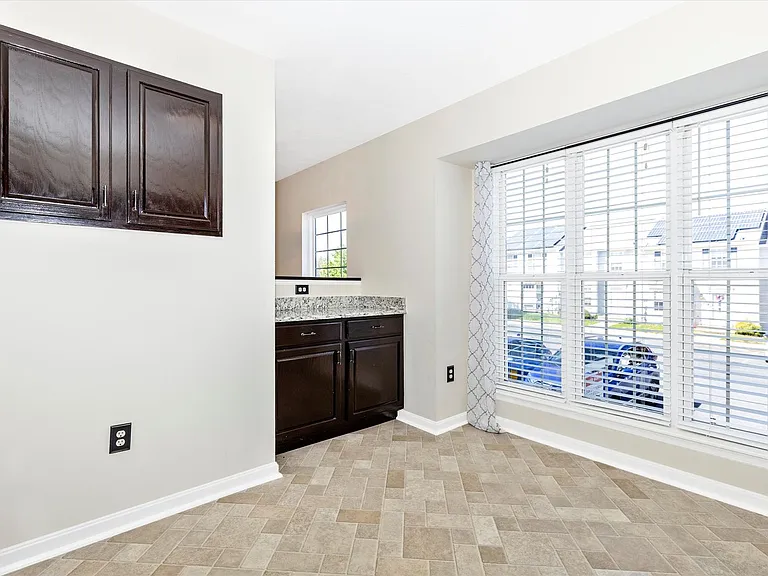 5621 Queen Anne Ct — Photo 13